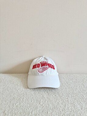 Reebok NHL DETROIT RED WINGS White Cotton Canvas Embroidered Baseball Hat
